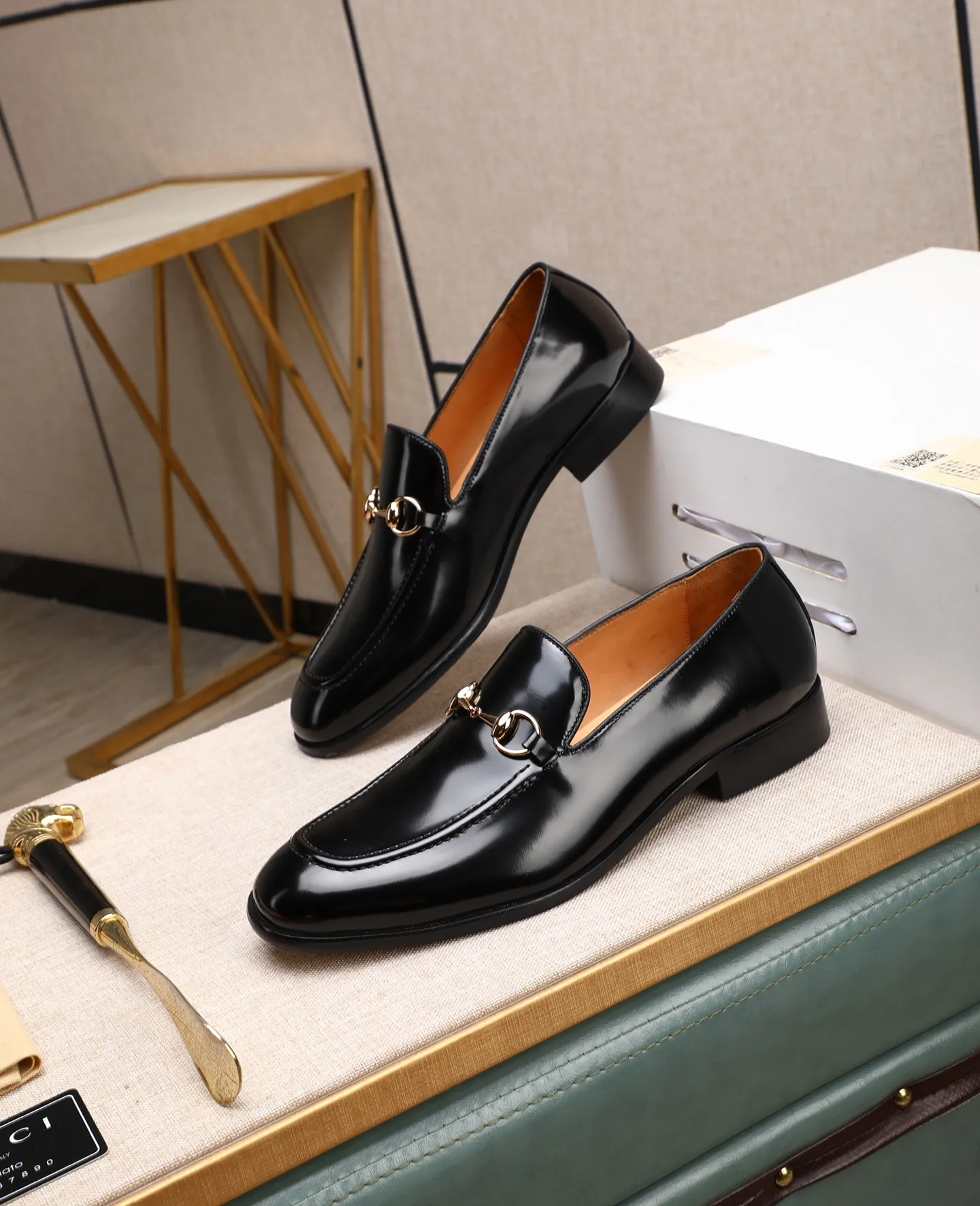 Men's shoes 💰620 📛📛Original version (water-dyed cowhide) Gucci GUCCI official website formal shoes 🌀 Italy 🇮🇹 imported cowhide ➕ top imported water-dyed cowhide lining 💋 fine handmade original bottom, the real thing looks better when photographed in person Standard size 39-44 (38 45 customized)
